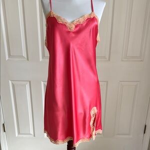 Victoria’s Secret Chemise, L